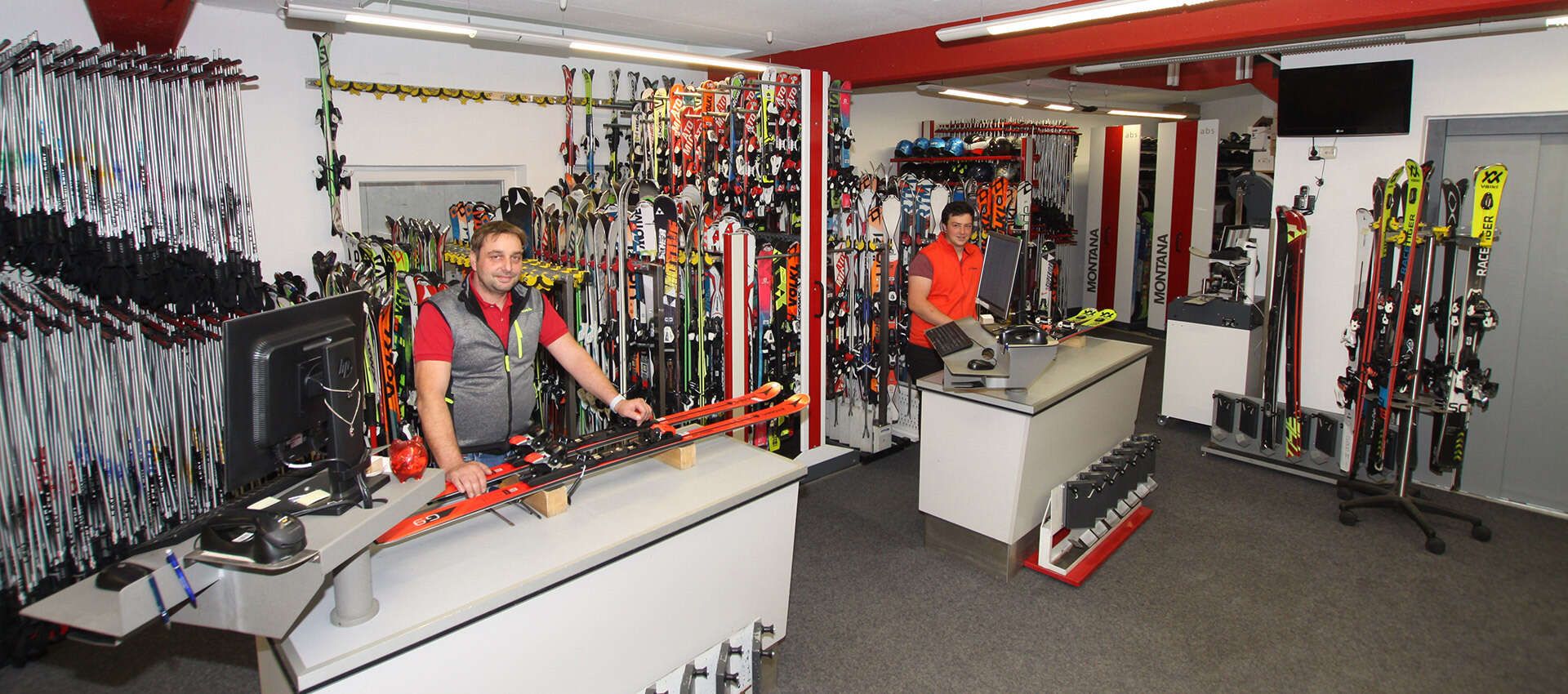 Ski- und Snowboard-Verleih im Sportshop Krismer in Fiss